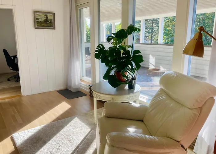 Huone Lintukodossa Maison d'hôtes Helsinki